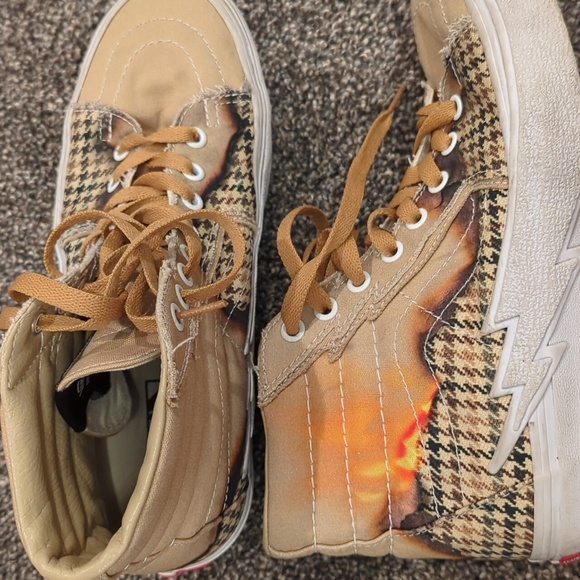 VANS SK7 Off the Wall NEW Mens Hi-Top Taupe Raised Lightning Bolt Sneakers-sz. 7 - Picture 7 of 7